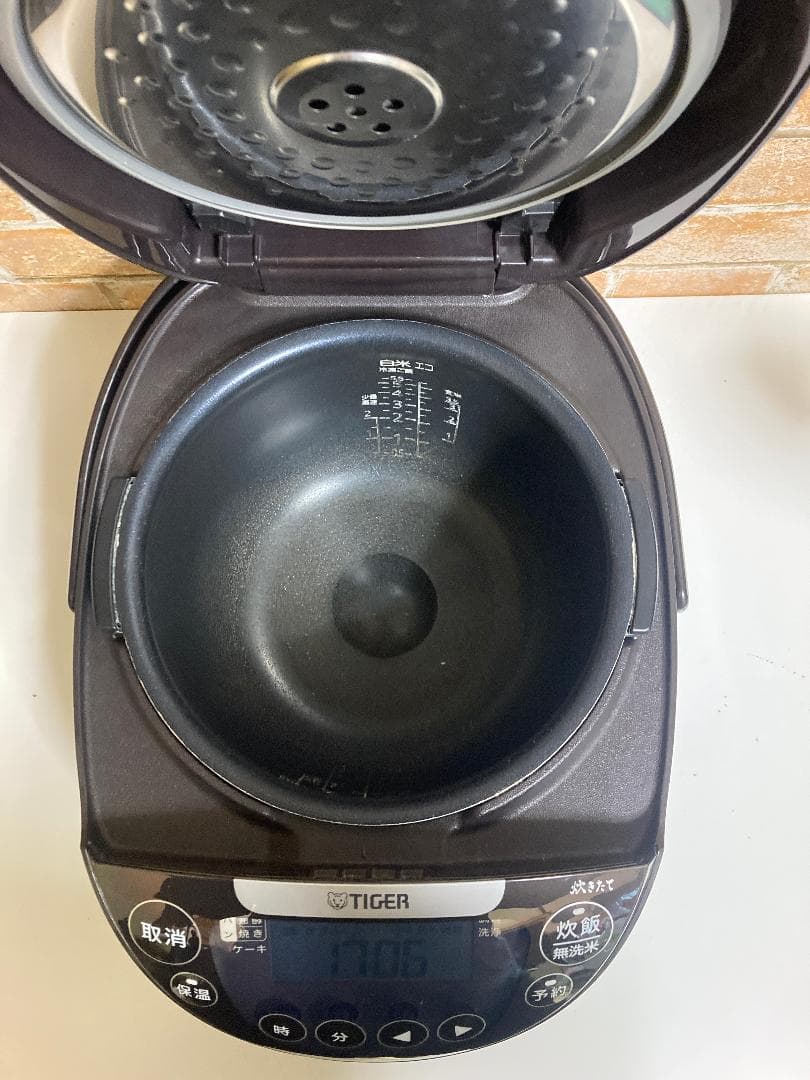 TIGER JPW-D100 IH炊飯ジャー 2022年製 1.0L タイガー