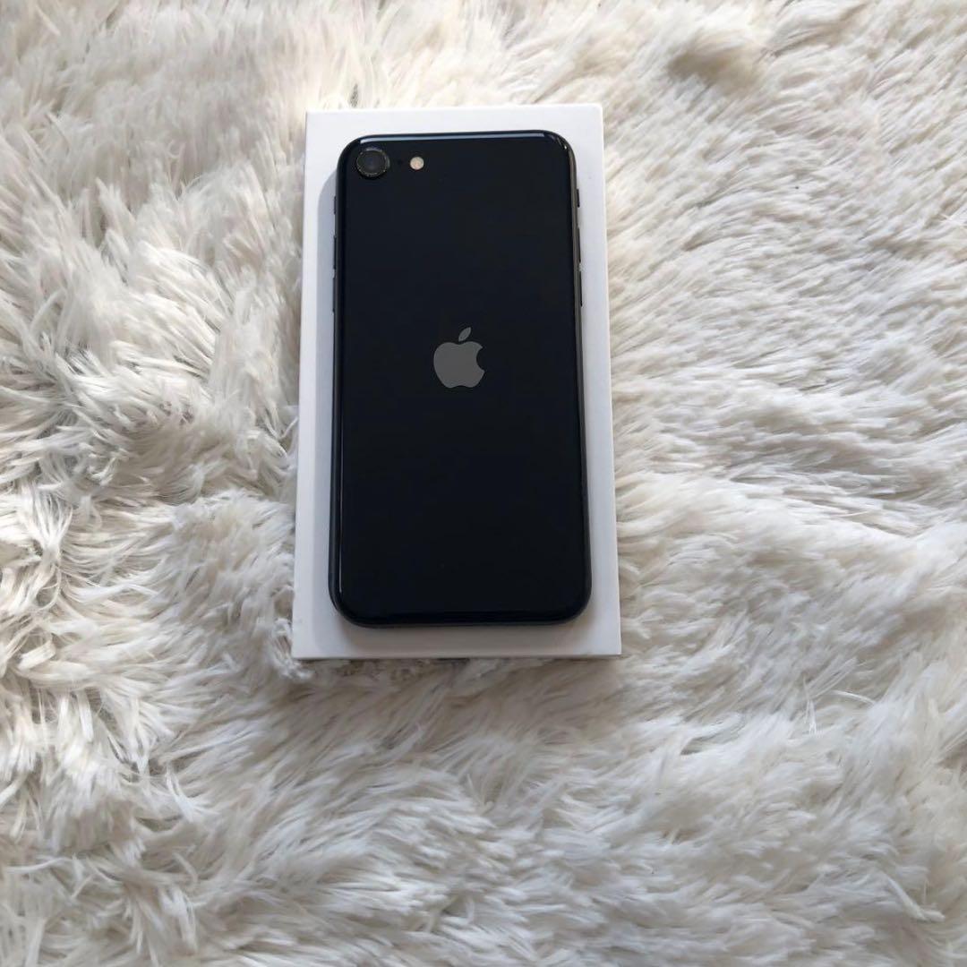 【美品】iPhone SE3 64GB SIMフリー 【即発送】 【付属品】