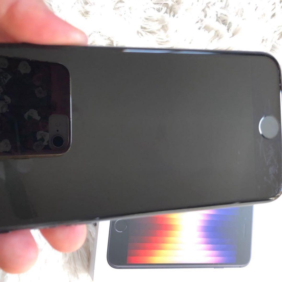 【美品】iPhone SE3 64GB SIMフリー 【即発送】 【付属品】