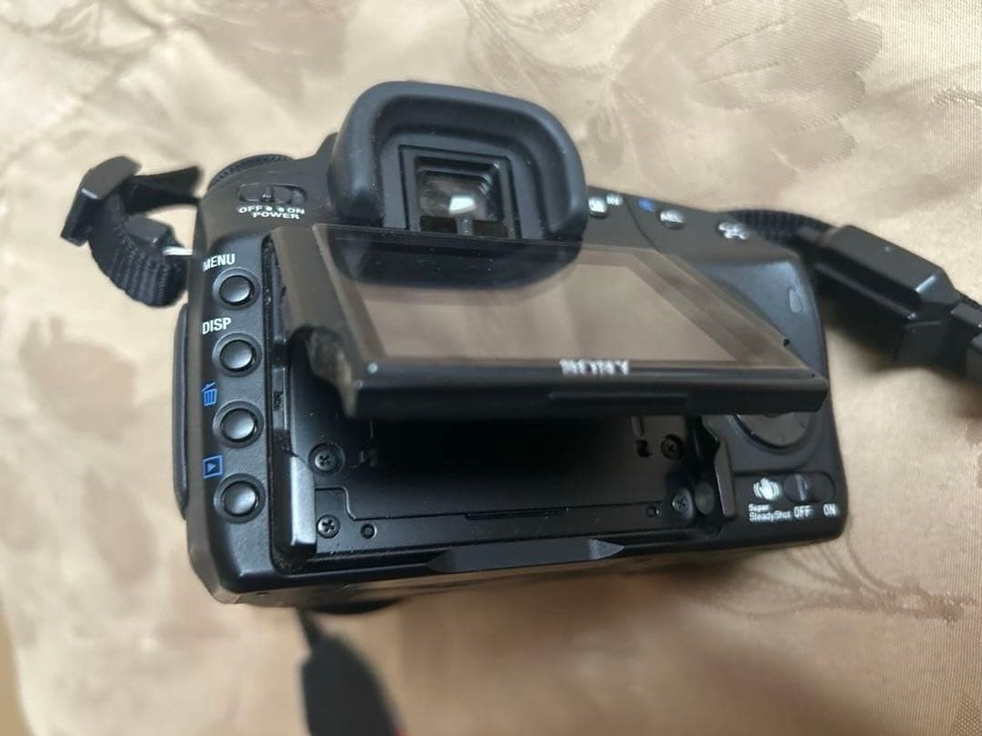 SONY α300 のデジタル一眼レフカメラ　ズーム付き　ジャンク品