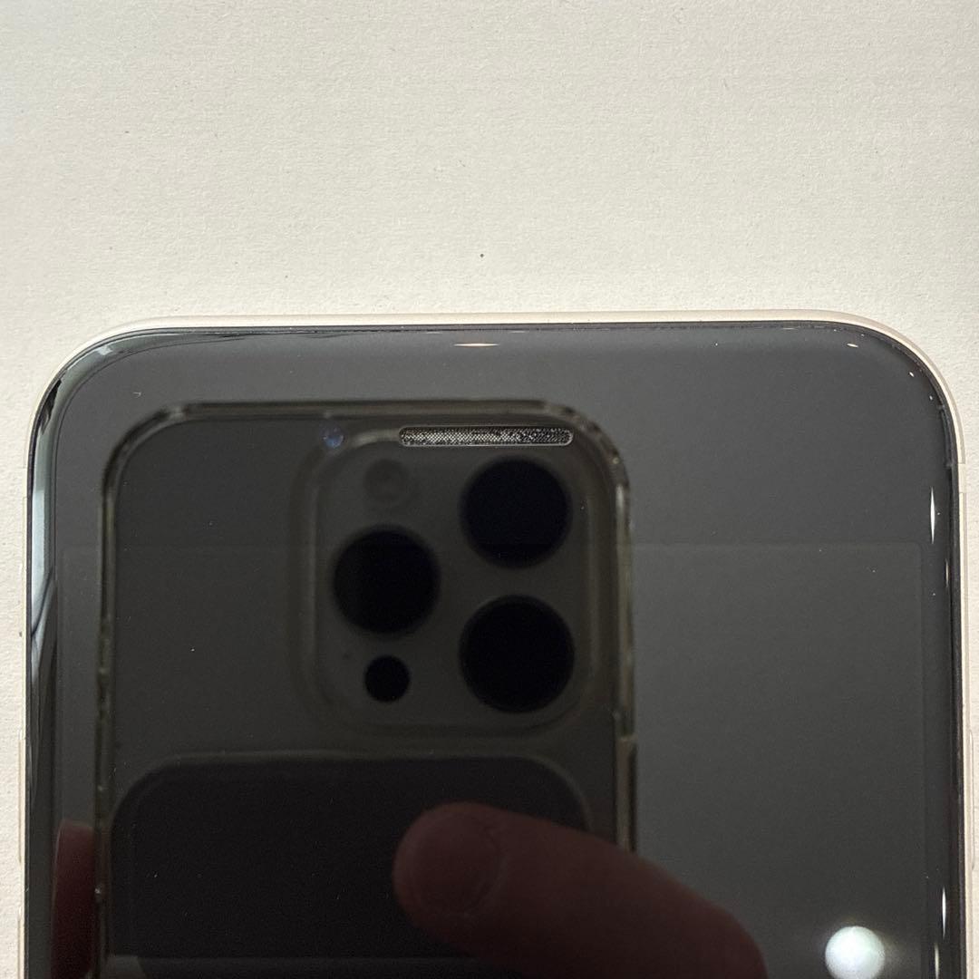 【美品】iPhone SE 第3世代 スターライト 128GB SIMフリー