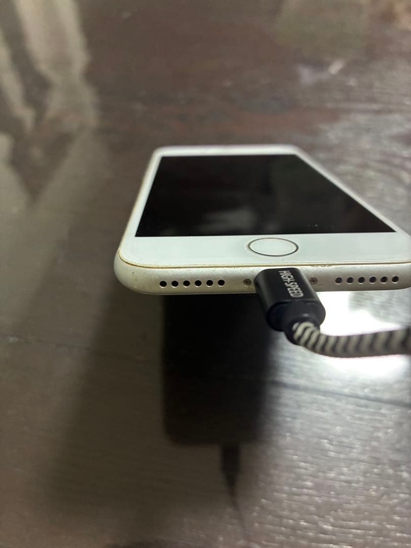 スマートフォン本体 Apple iPhone 8 64GB iOS 16.7.1