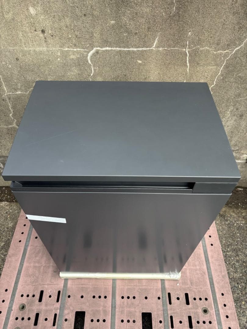 未使用品 アイリスオーヤマ IRSN-7A-B 冷蔵庫 右開き 66L