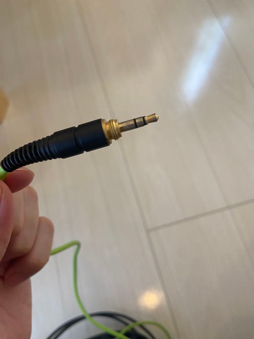 AKG ヘッドホン