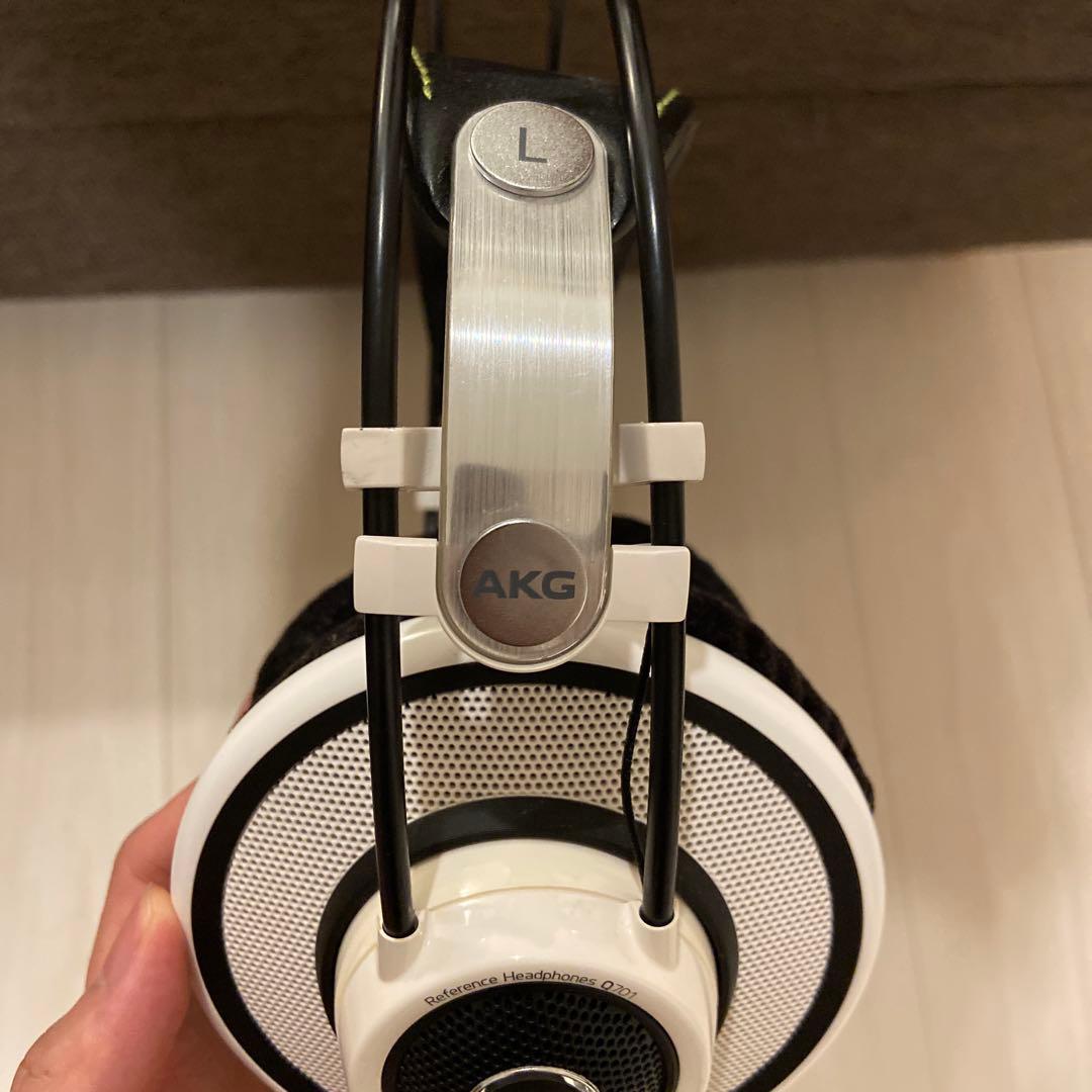 AKG ヘッドホン
