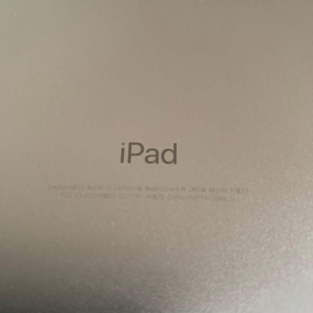 iPad 5世代 32gb Wi-Fi + CELULAR SIMFREE