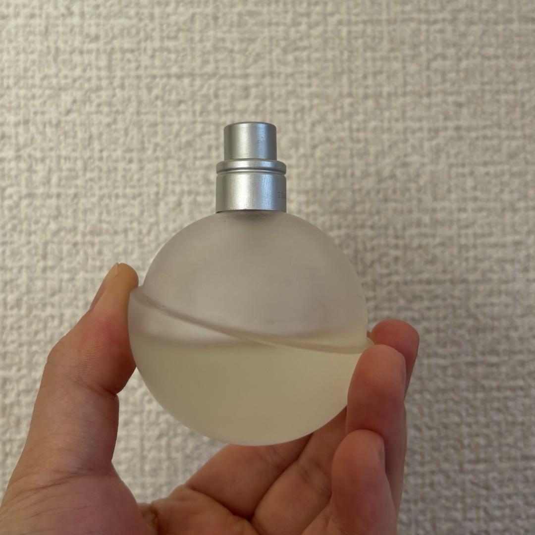 Carolina Herrera 212 オードトワレ 100ml