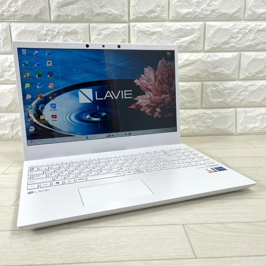 NEC LAVIE N15 i7 高速SSD512 メモリ16 ノートパソコン
