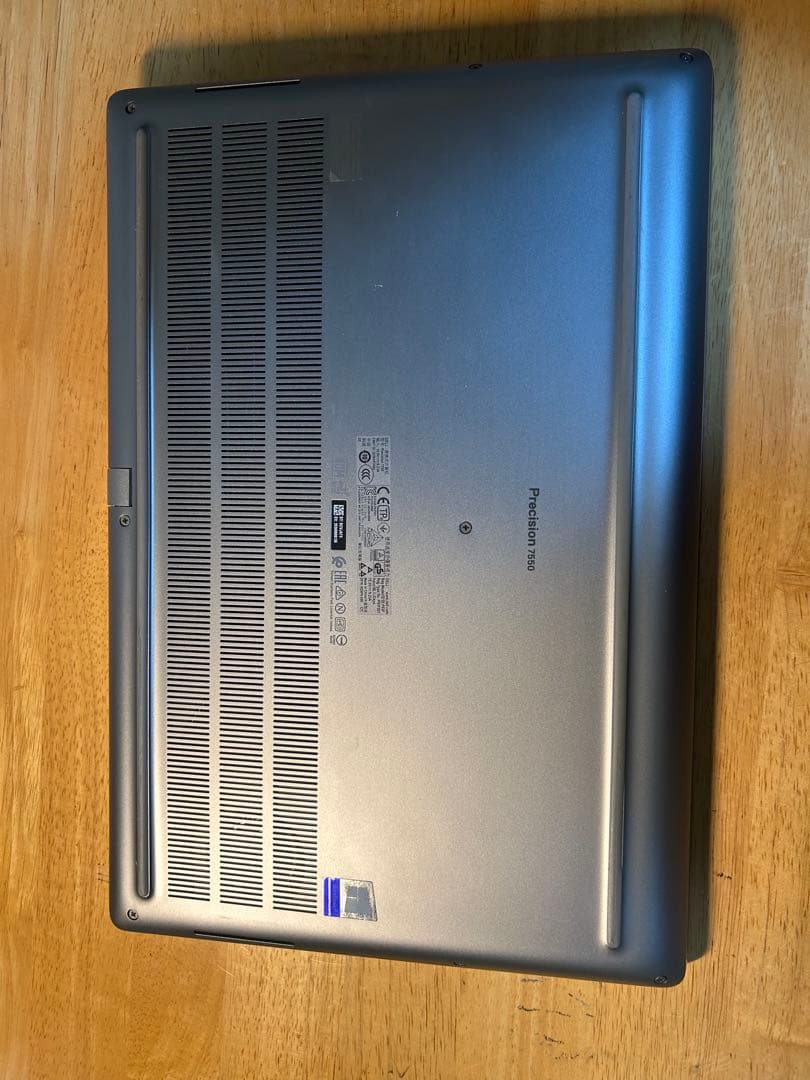 Windowsノート本体 Dell Precision 7550 Xeon W-10855M