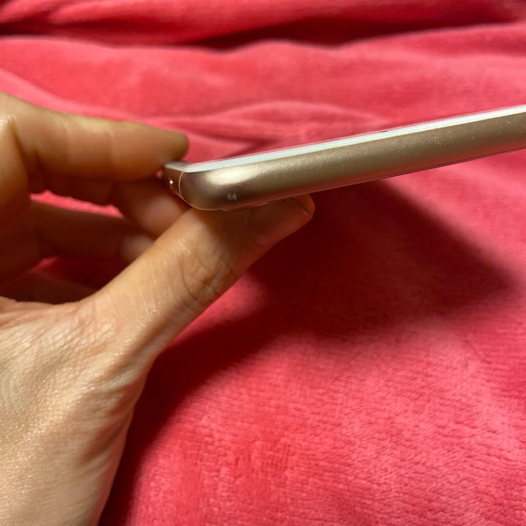 iPhone 8 SIMフリー 本体のみ ゴールド