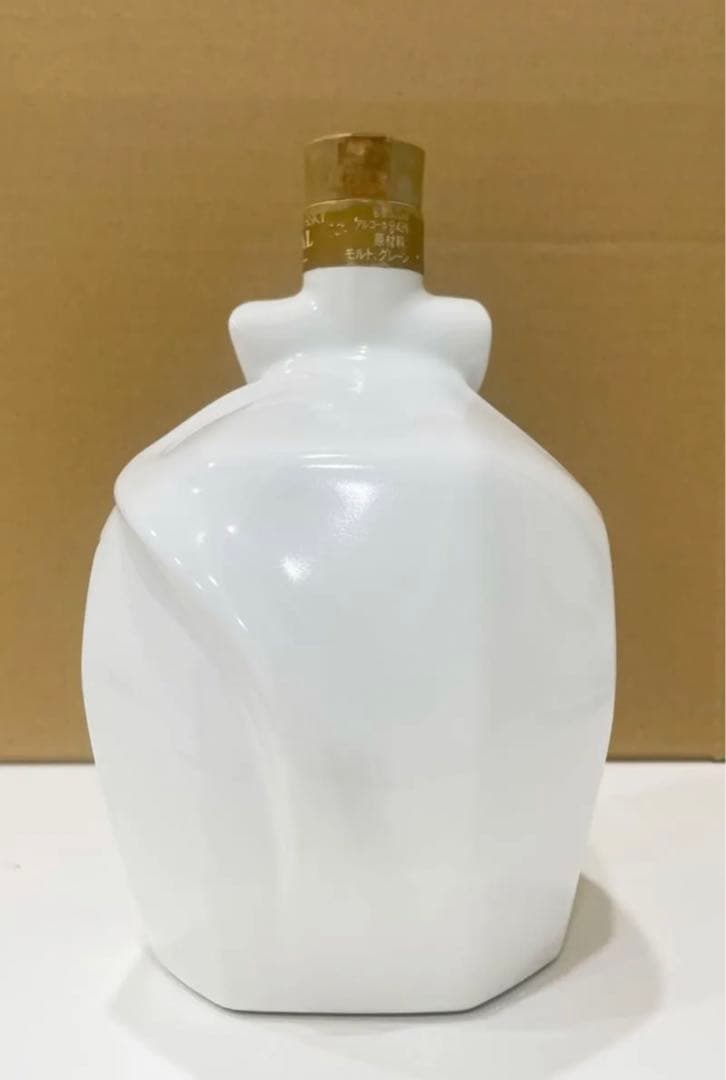 古酒未開栓 サントリー ローヤル 1996年干支ボトル ネズミ陶器 600ml
