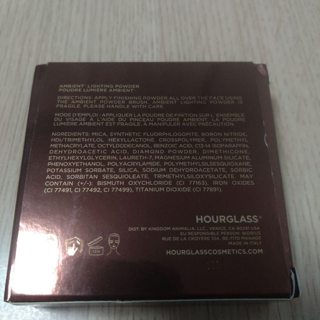 アワーグラス　アンビエントライティングパウダー DIM LIGHT