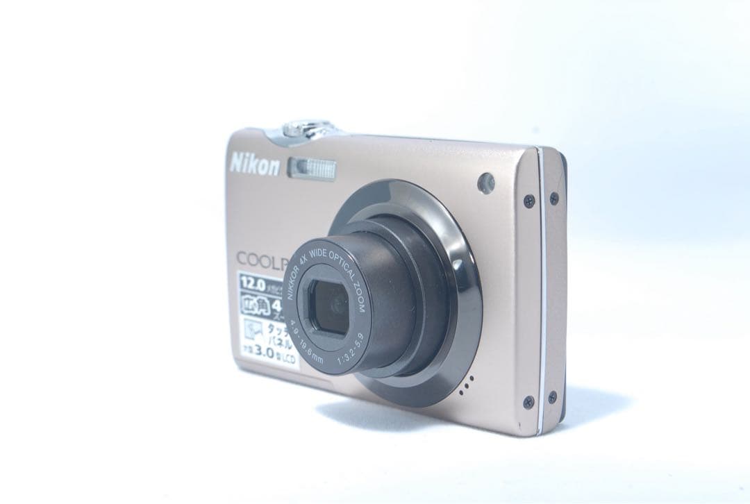 動作良好♥️Nikon 人気 コンデジ ゴールド すぐ使えるフルセット スマホ転送