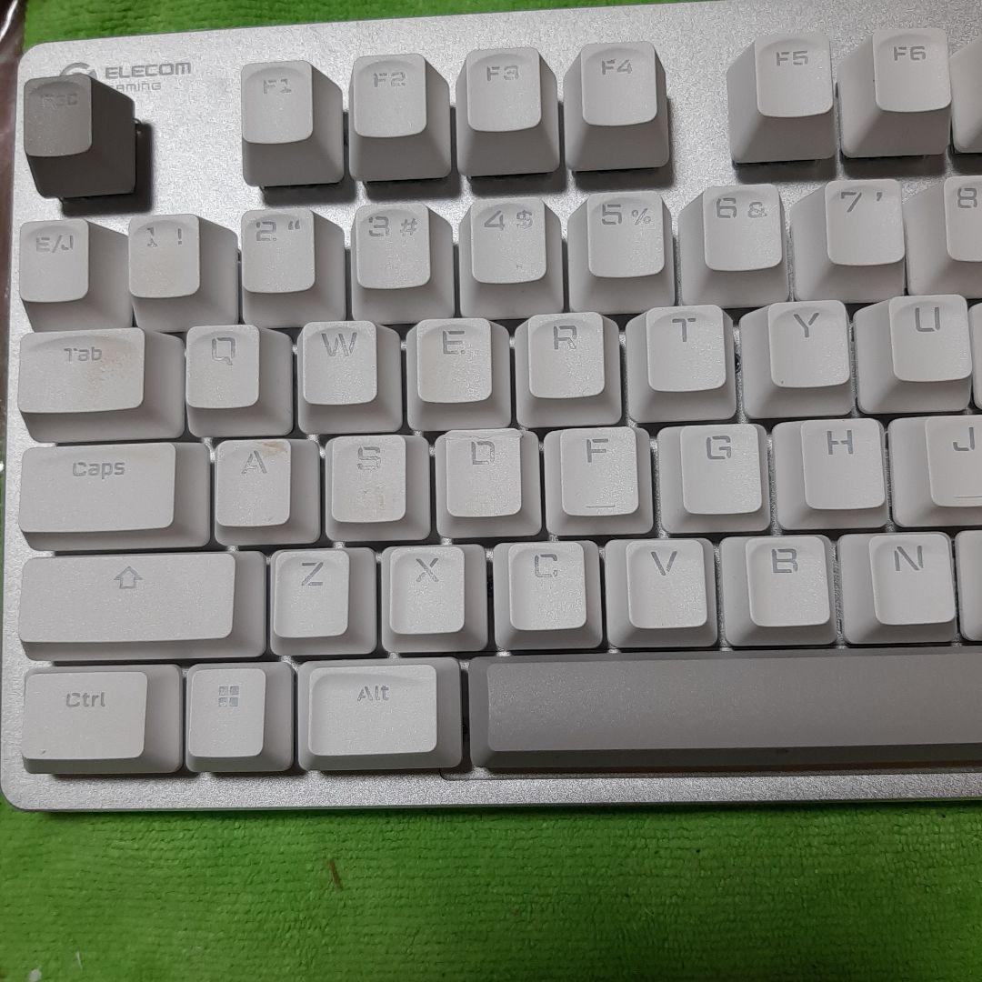 美品◆エレコム◆ゲーミングキーボードV custom VK720A