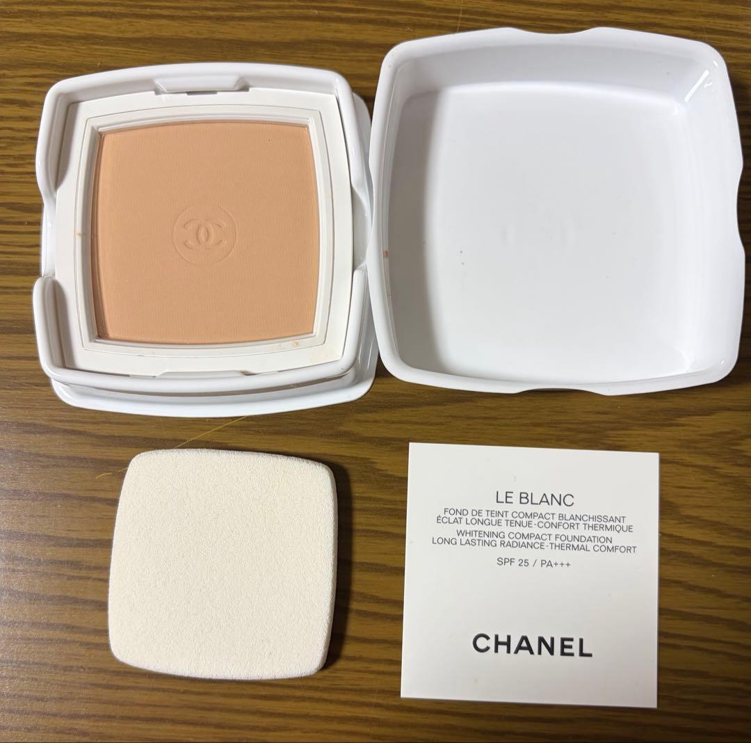 CHANEL ル　ブラン　コンパクト　ラディアンス　20ベージュ　レフィル