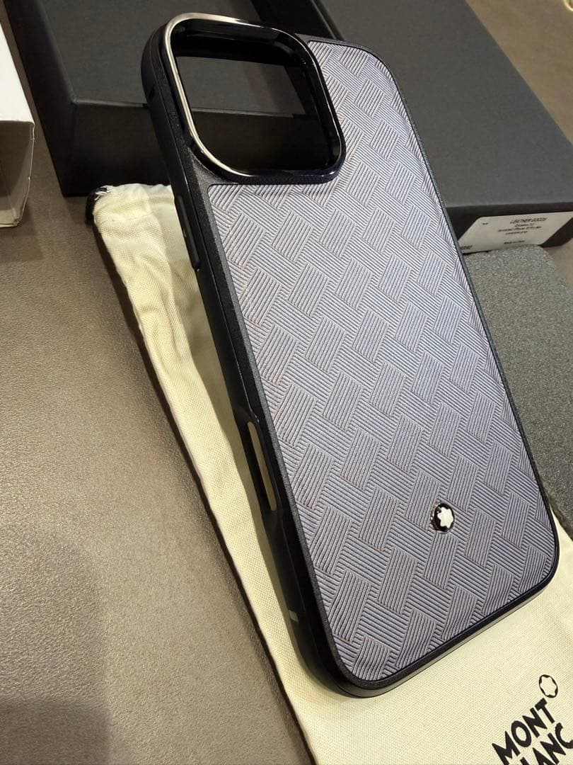 Montblancエクストリーム3.0iPhone16Rro max