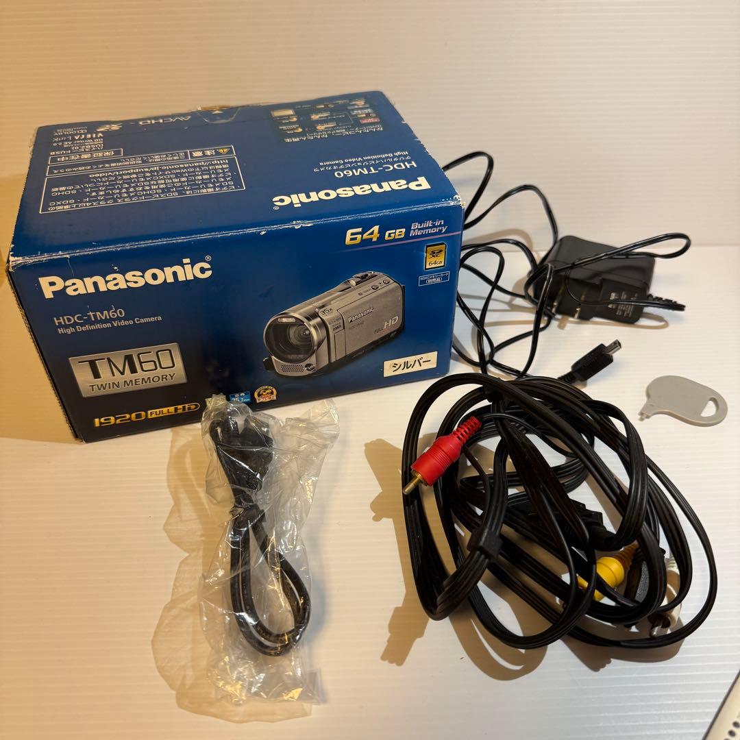 【動作確認ＯＫ】Panasonic HDC-TM60バッテリー充電器等付属品多数