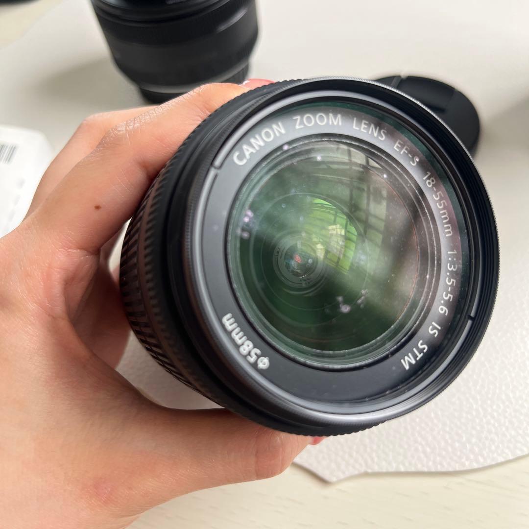 Canon EOS Kiss7 一眼レフカメラ　単焦点レンズ