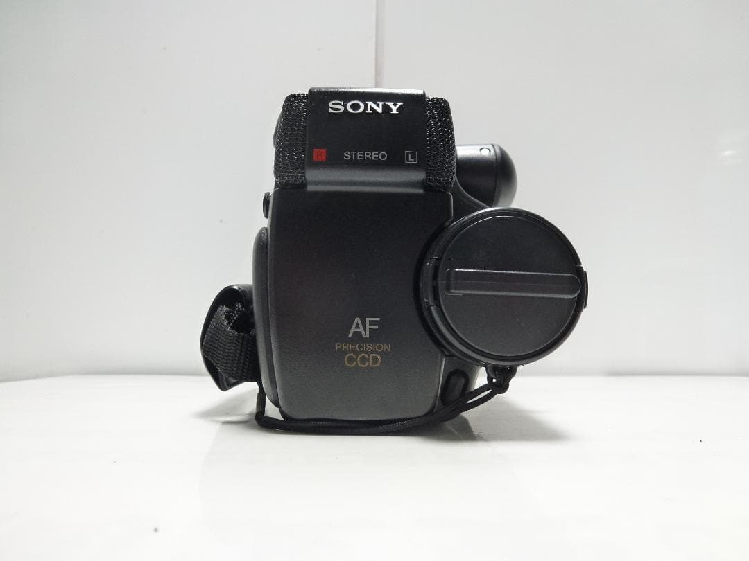 希少　大人気　訳有動作品　SONY　CCD-TR75　ビデオカメラ　8mmテープ