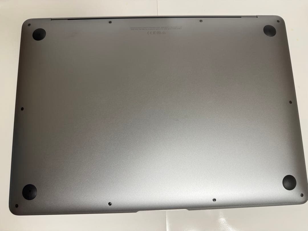 MacBook Air 13インチ M1 8GB 256GBバッテリー97%