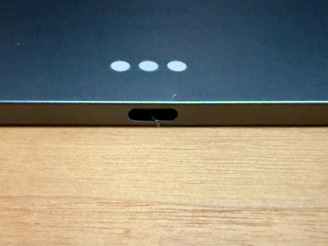 中古品 iPad Pro M4 13インチ MVX23J/A 256GB