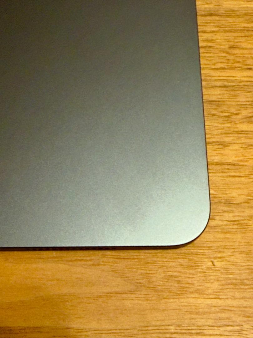 中古品 iPad Pro M4 13インチ MVX23J/A 256GB