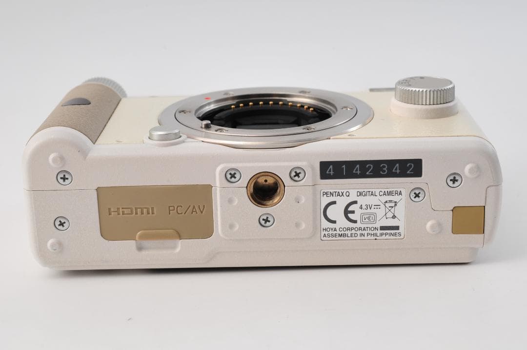 Pentax Q ホワイト 02 5-15mm 充電器・バッテリー付 #107