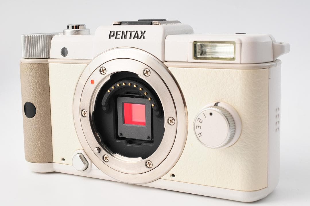 Pentax Q ホワイト 02 5-15mm 充電器・バッテリー付 #107