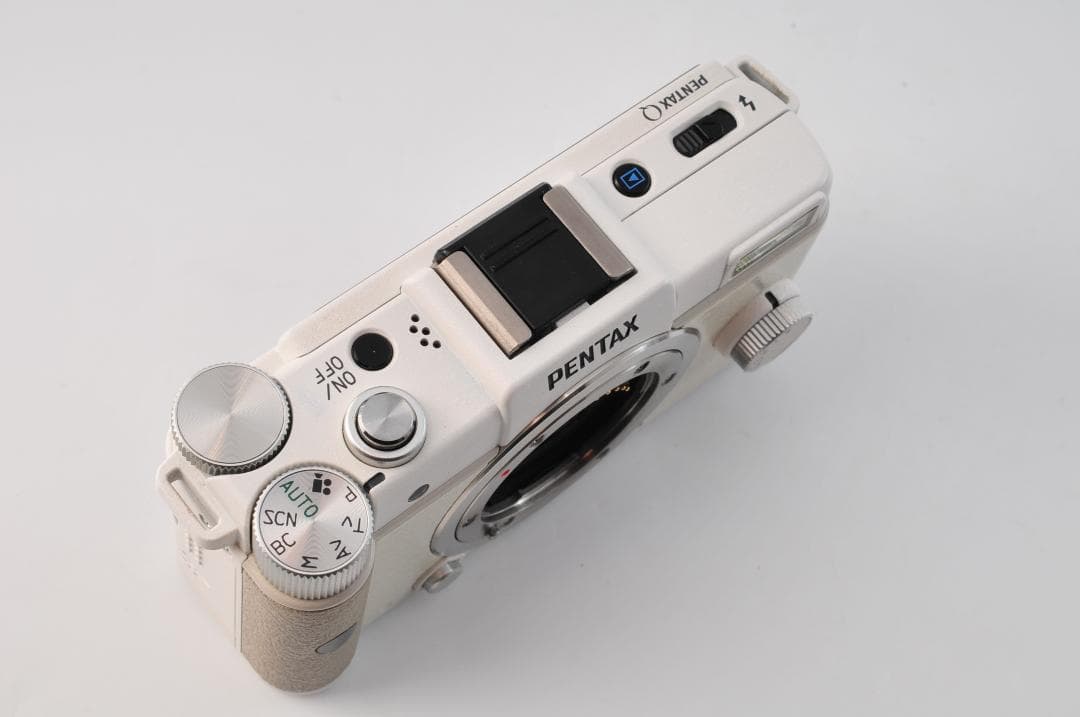 Pentax Q ホワイト 02 5-15mm 充電器・バッテリー付 #107