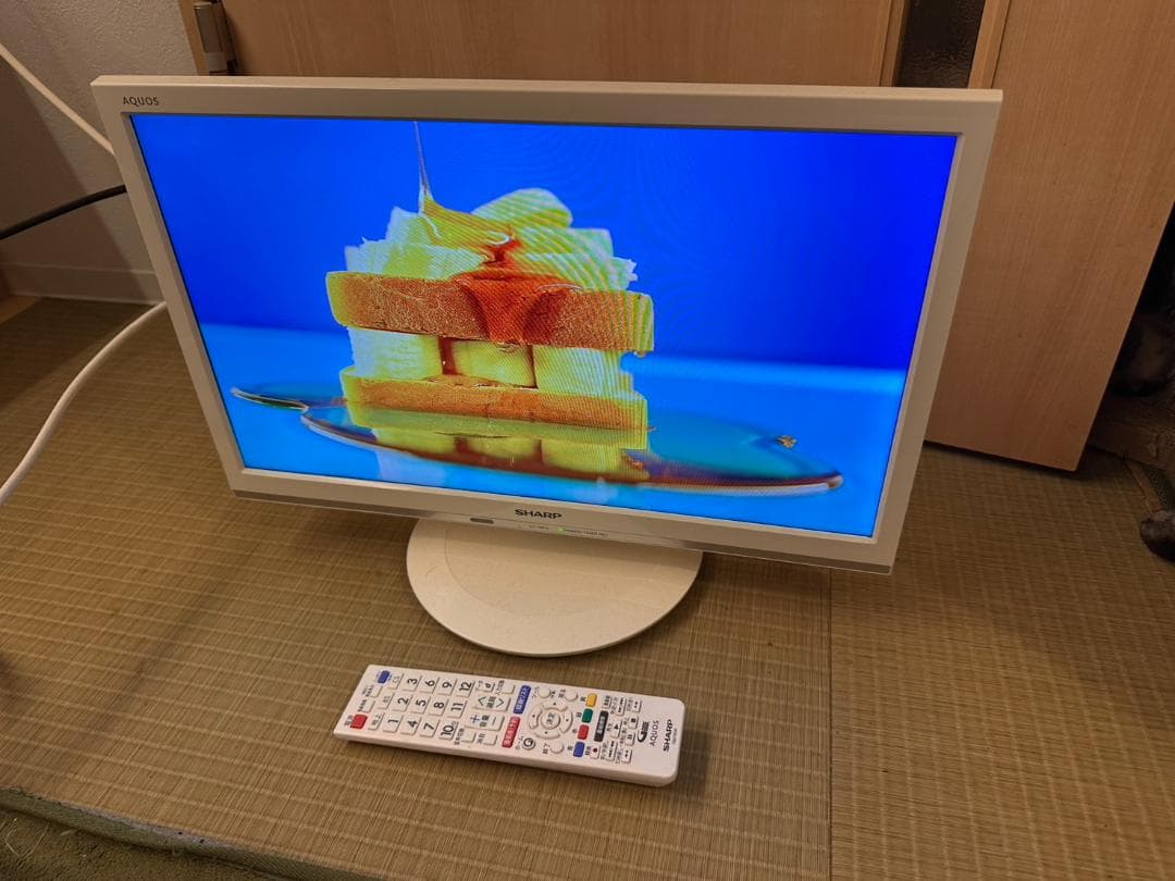 SHARP シャープ　19型　テレビ LC-19P5 2017年製　超美品！