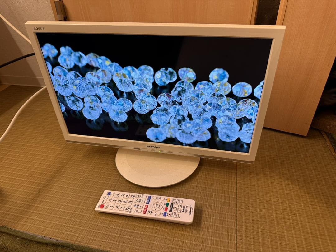 SHARP シャープ　19型　テレビ LC-19P5 2017年製　超美品！