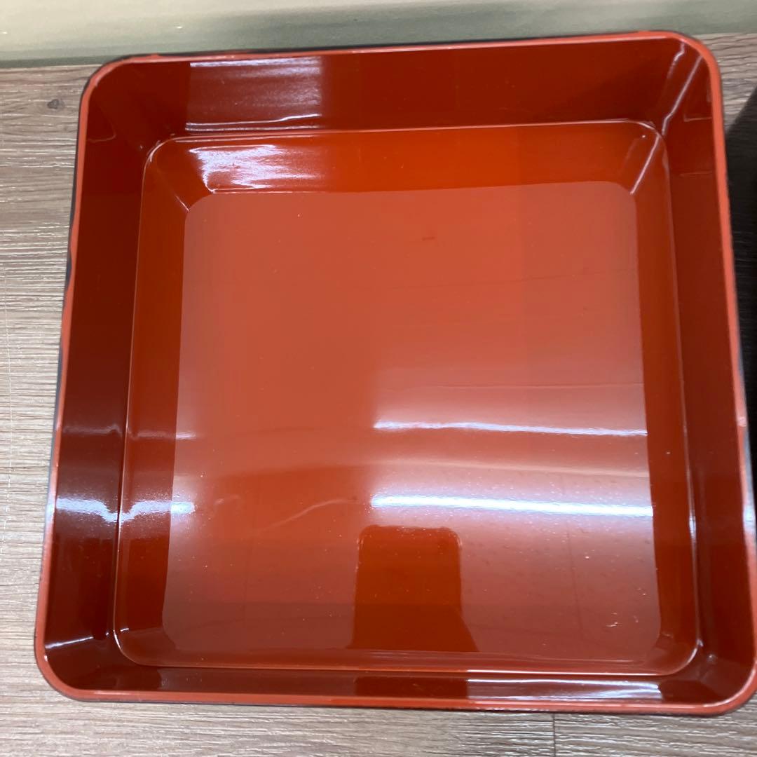 E-2 高級 漆器 三段重箱 松鶴 蒔絵 黒内朱 縁起物 お正月 おせち レトロ