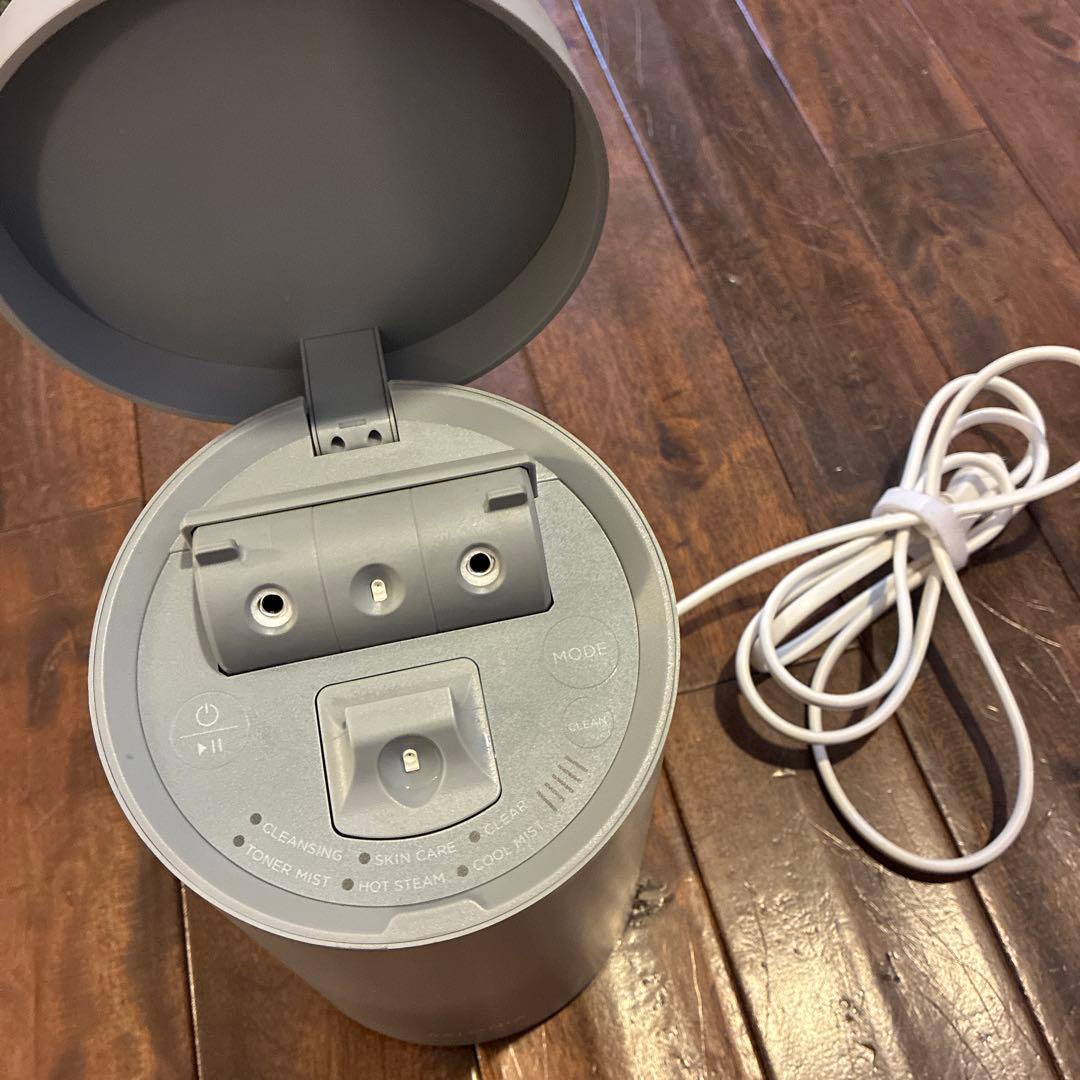 サロニア　フェイススチーマー 多機能