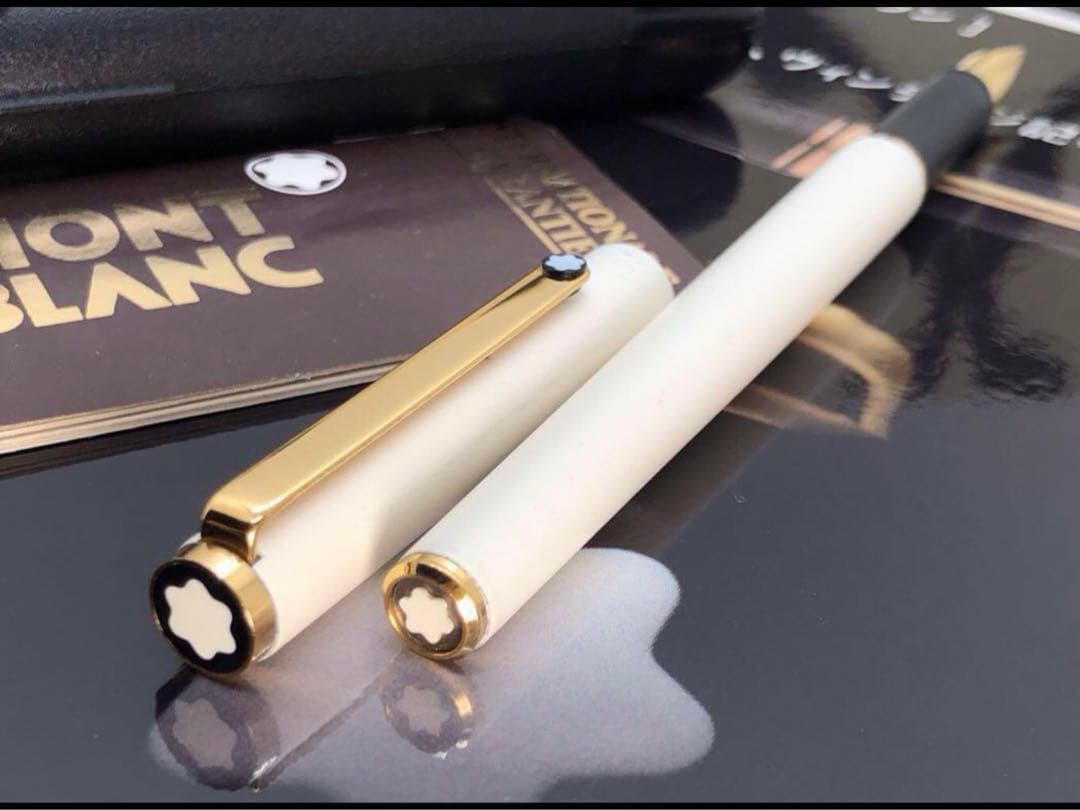モンブラン　未使用に近い極美品レア純白ホワイトカラー軸SラインNo2118万年筆
