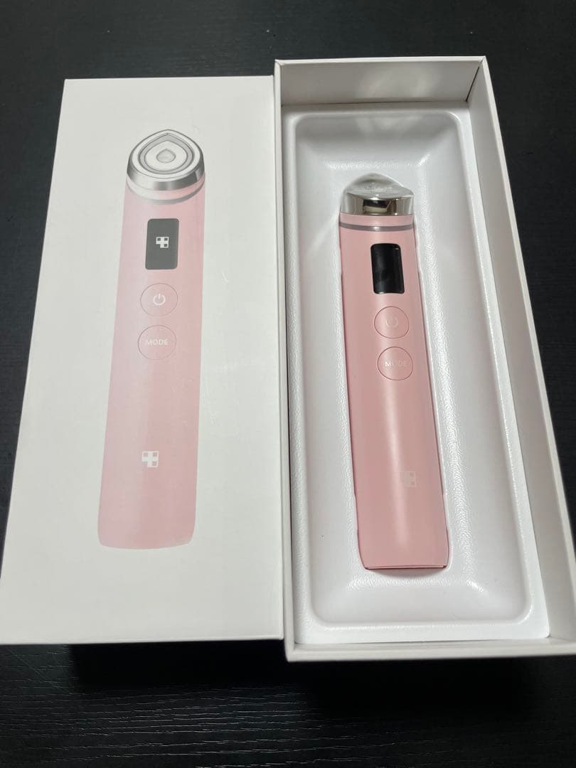 スキンケア美容器 ピンク色 デジタル表示