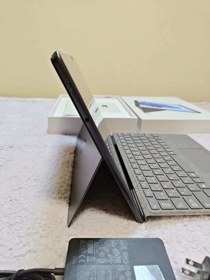 美品 Microsoft Surface Pro8 i7 16GB 256GB