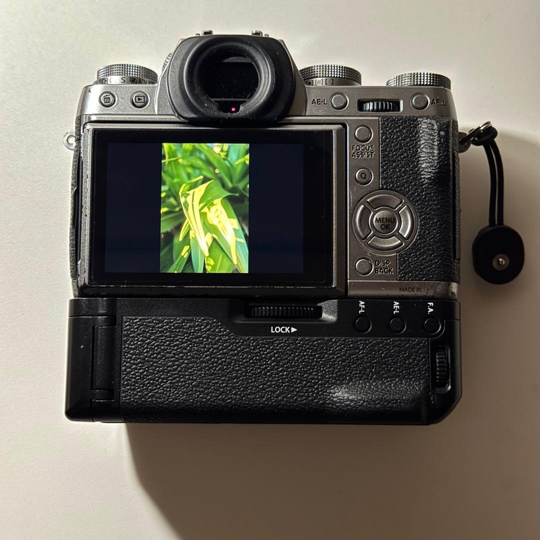 〈アンドリアン様用〉富士フイルム　X-T1 グラファイトシルバー　縦グリ付き