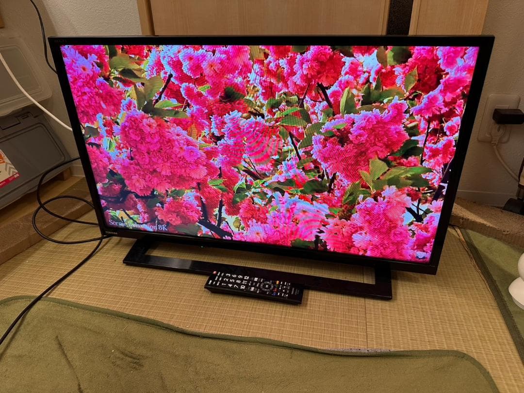 東芝 TOSHIBA　レグザ　テレビ 32型　32S22　2018年製　極美品！