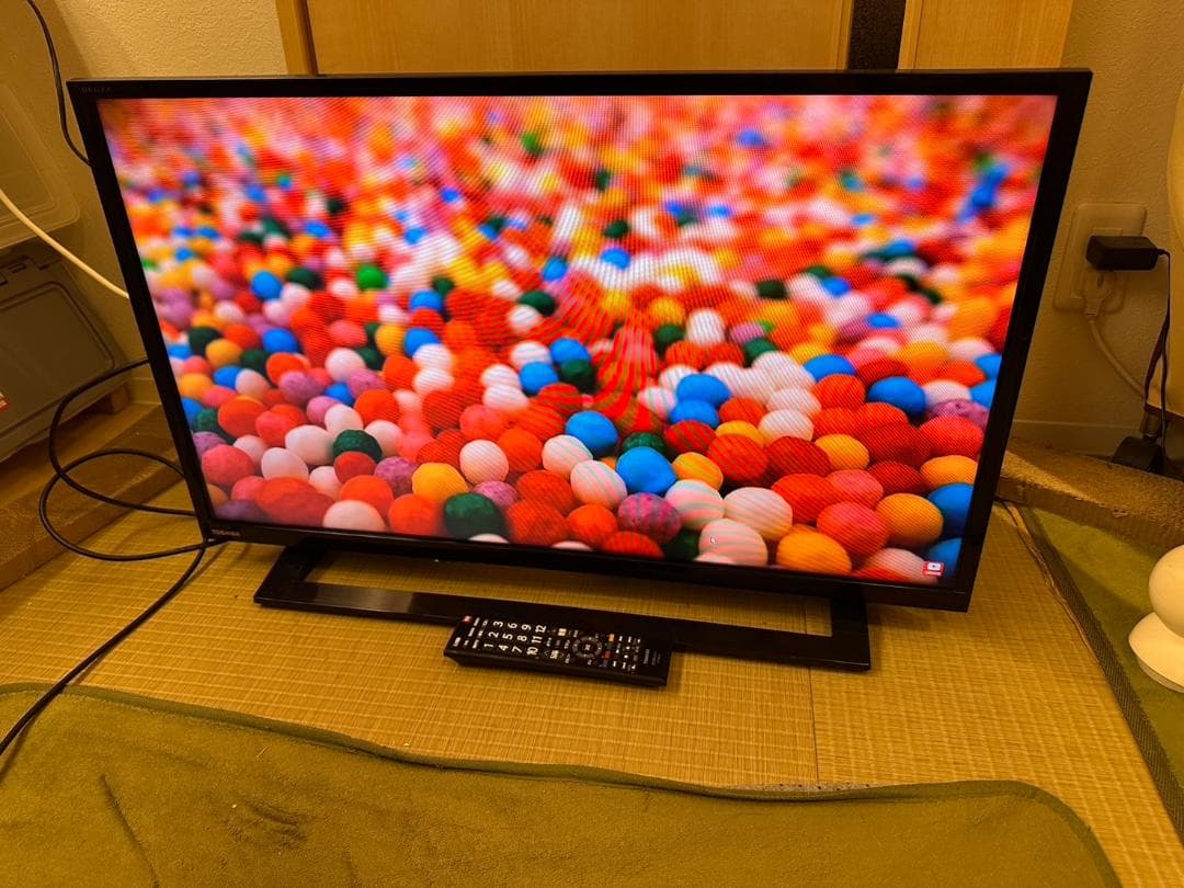 東芝 TOSHIBA　レグザ　テレビ 32型　32S22　2018年製　極美品！