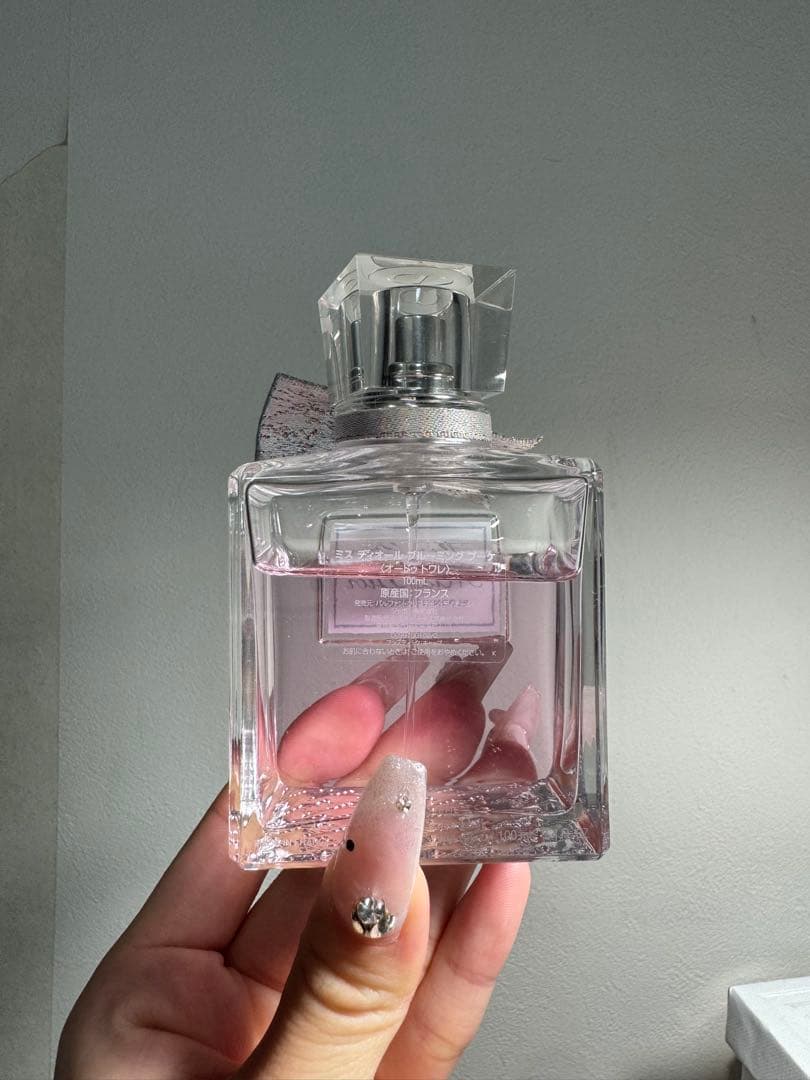 Miss Dior ブルーミングブーケ香水