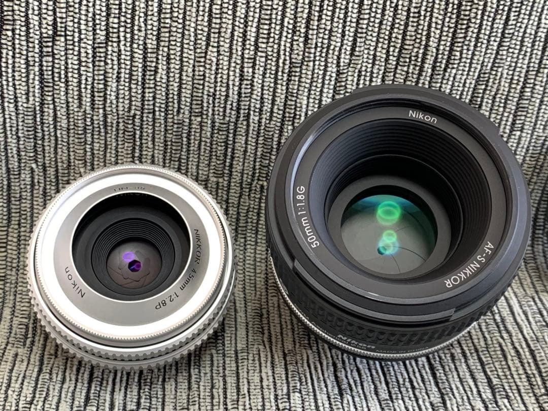 S数約4000 ニコン　Df シルバー　レンズキット　45mm F2.8Pセット