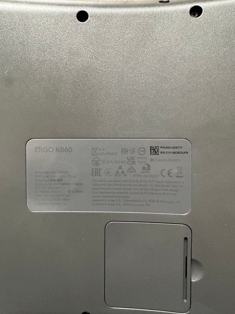 ERGO K860 エルゴノミクスキーボード 本体