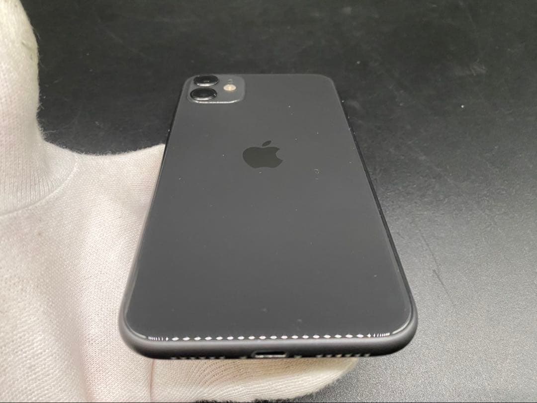 ★Apple iPhone 11 MWLT2J/A 64GB SIMフリー