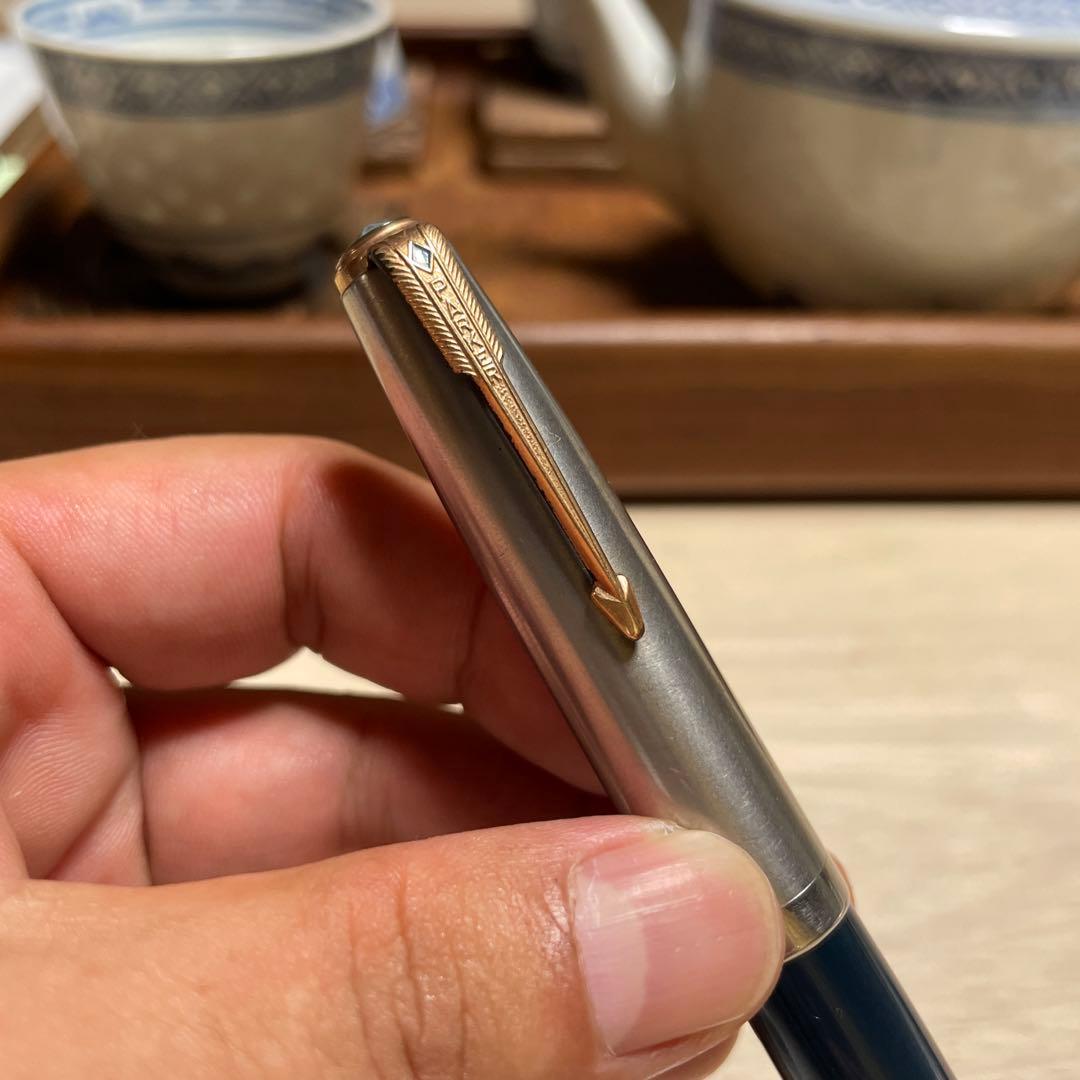 ダークブルー 万年筆 矢印クリップ付き中古