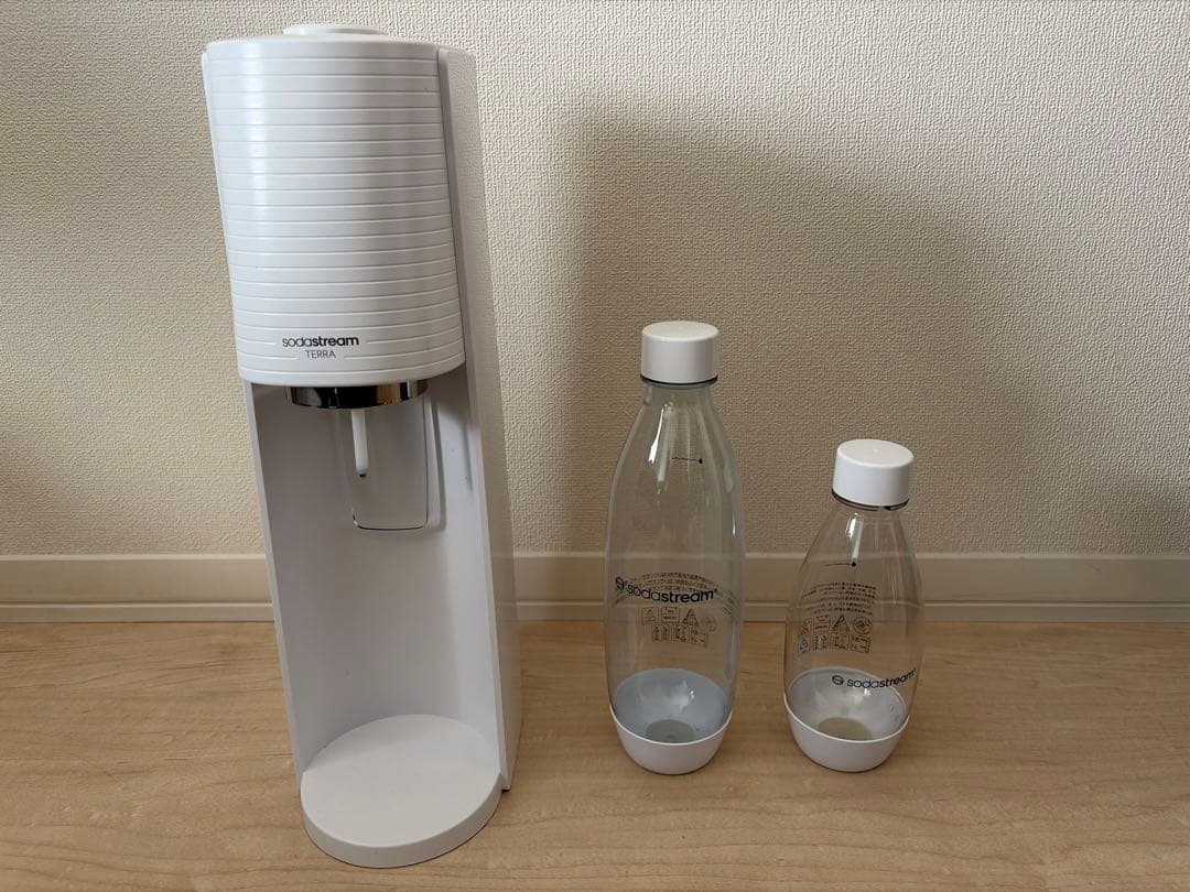 ソーダストリーム TERRA ホワイト炭酸水メーカーsodastream