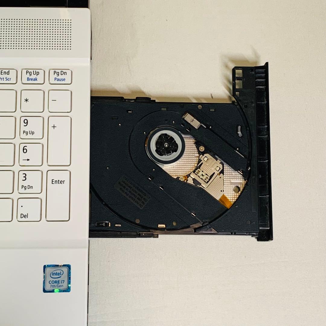 Core i7✨SSD1TB✨32GB✨Windows 11✨白✨ノートパソコン