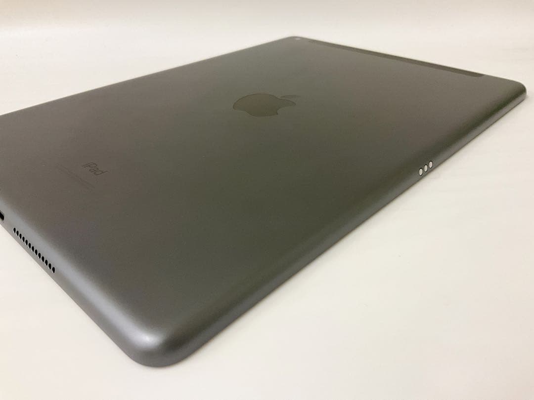 【美品・BT98％】iPad 第8世代 32GB Cellularモデル