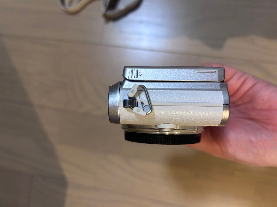 OLYMPUS PEN E-PL8 ミラーレス一眼