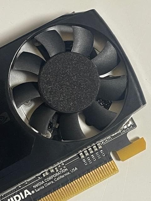NVIDIA Quadro P1000 4GB 4画面対応 グラフィックボード