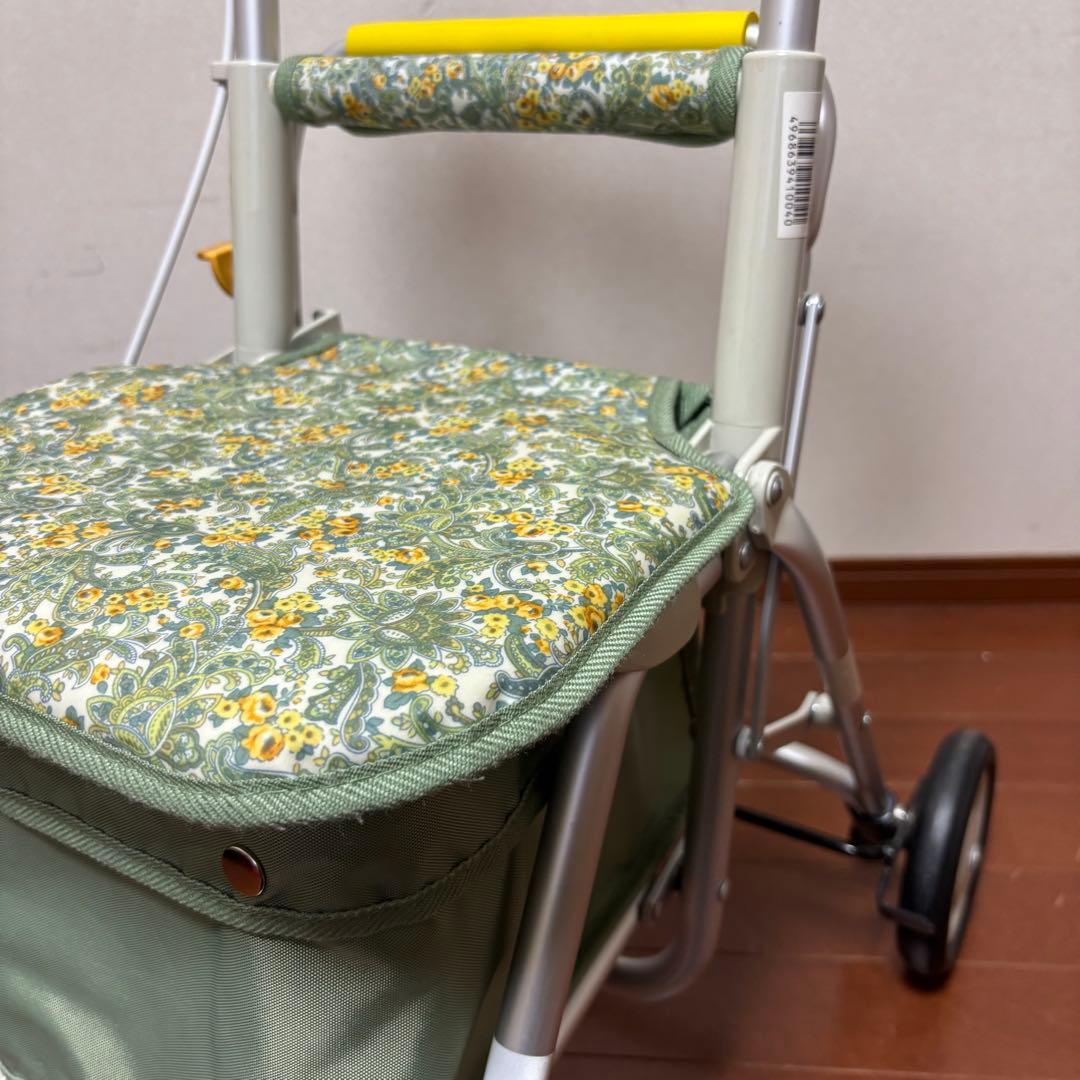 美品 象印ベビー シルバーカー ライト・ミニ N 花柄 ヘルスバッグ取説あり